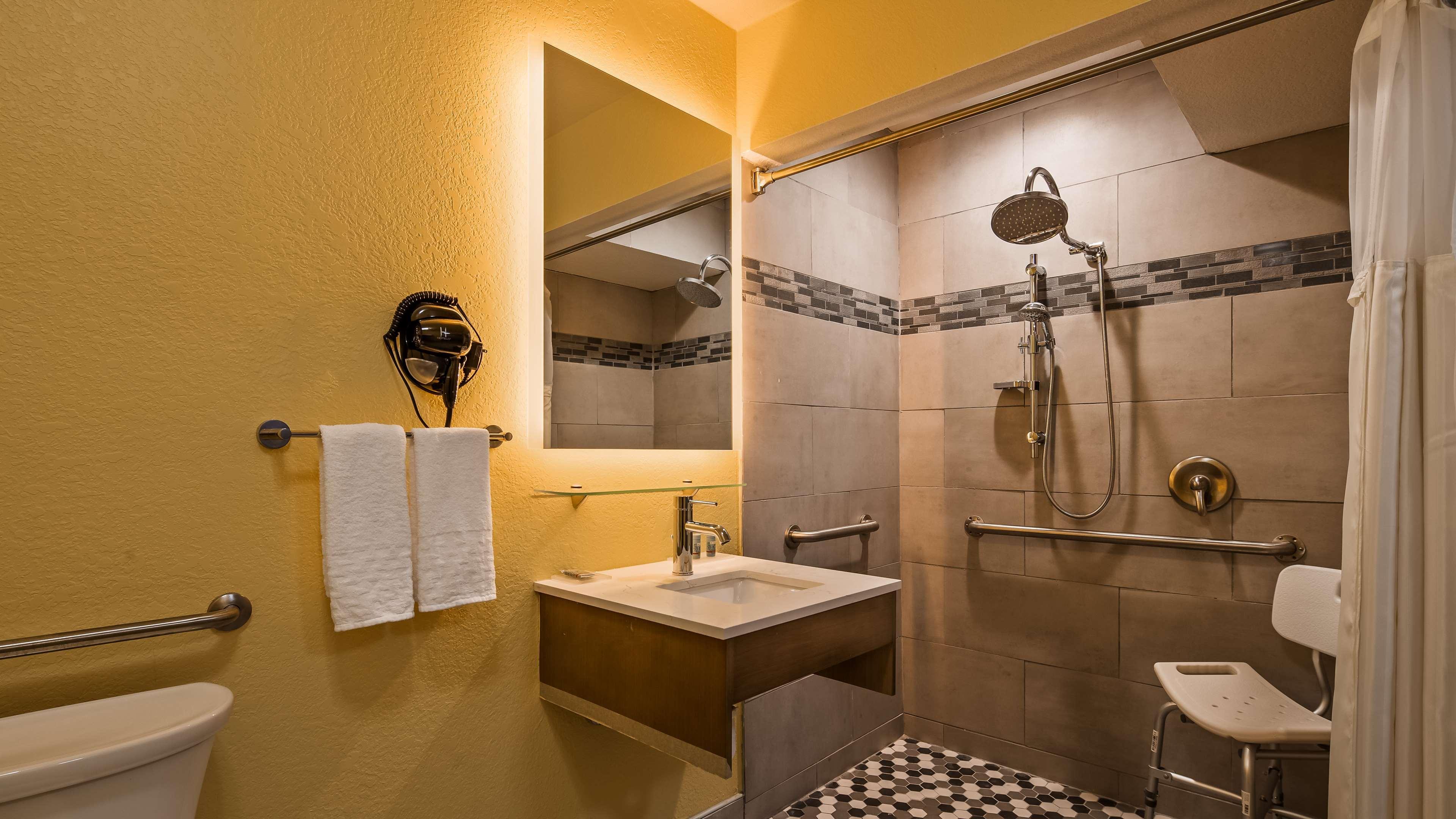 Best Western Dewitt Dış mekan fotoğraf