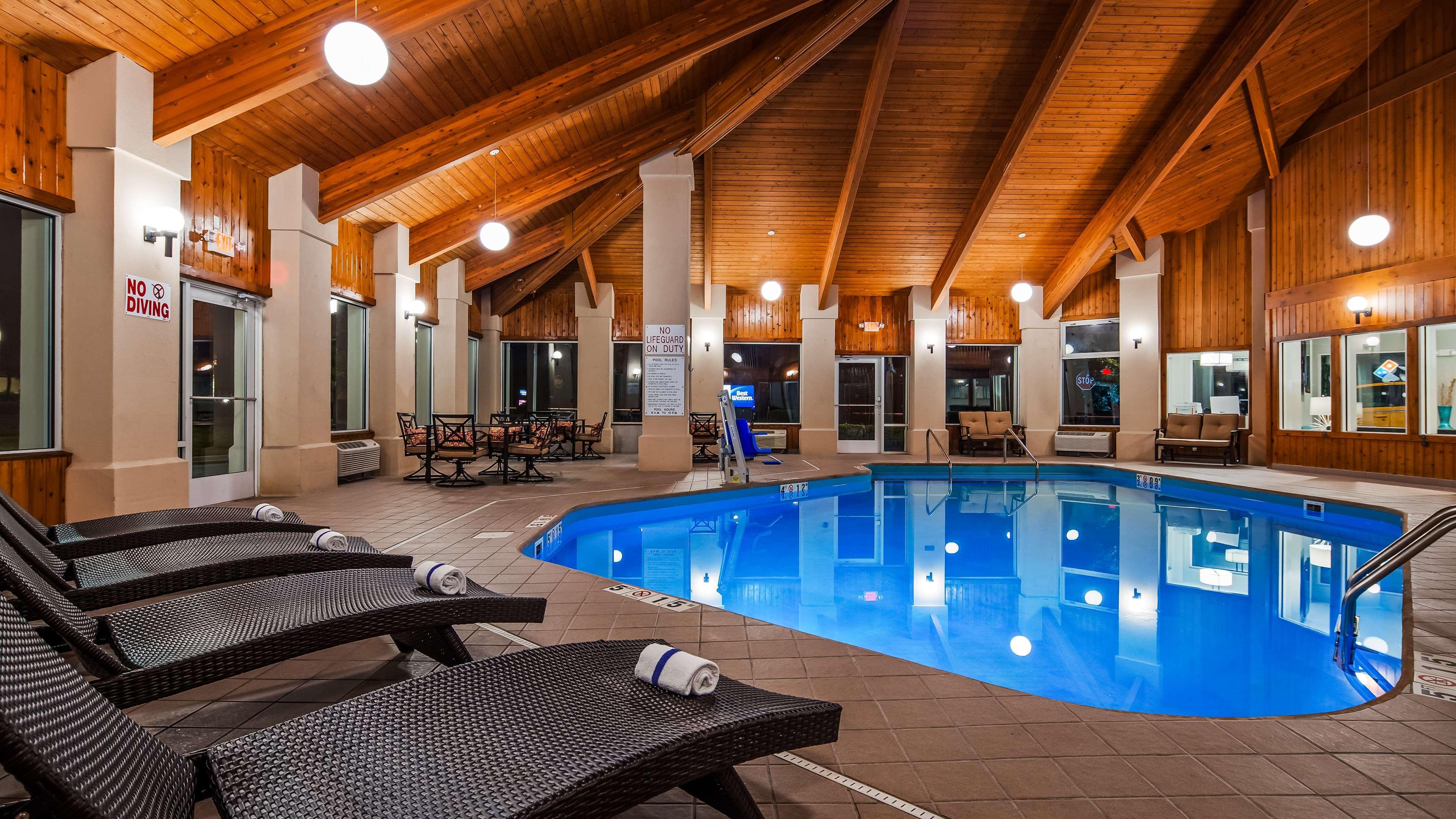 Best Western Dewitt Dış mekan fotoğraf
